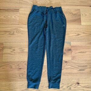 💥Bundle 5 for $15! Reebok Women’s Gray Jogger Pants - Small
